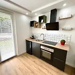 Apartment De Prestige Jardin Privatif Parking *