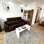 Apartment De Prestige Jardin Privatif Parking *