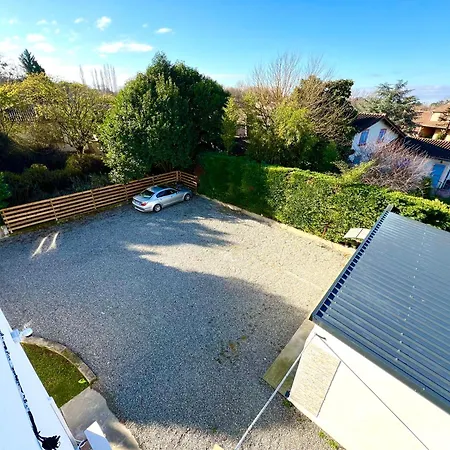 De Prestige Jardin Privatif Parking