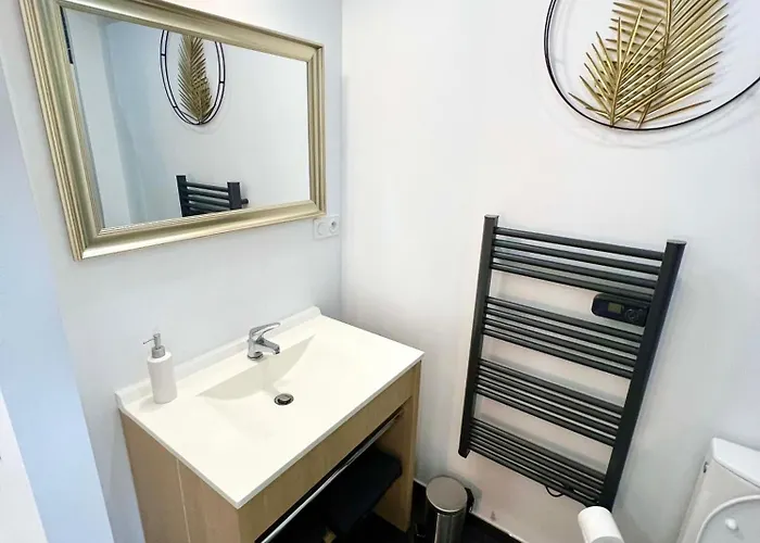 De Prestige Jardin Privatif Parking *