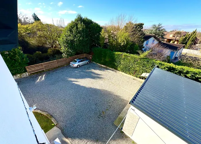 De Prestige Jardin Privatif Parking